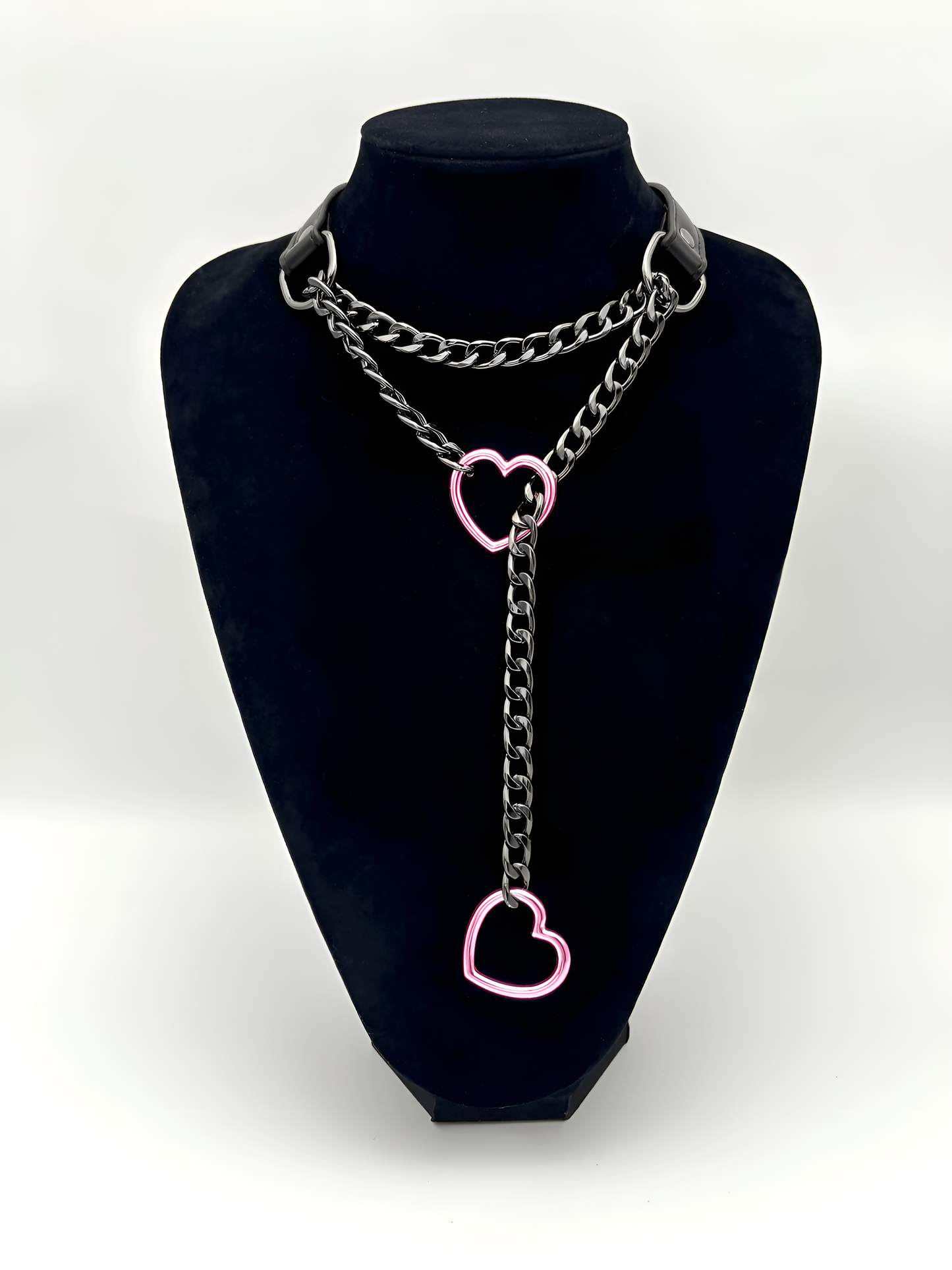 LoveChains™ - Kožený obojek s řetízkem ve tvaru srdce