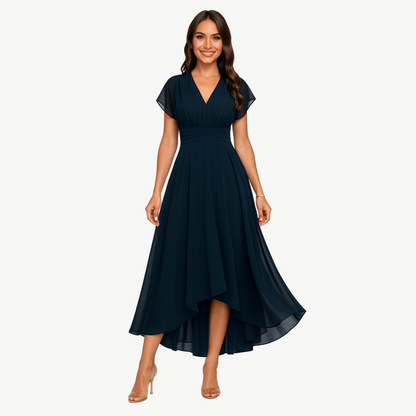 Julita | Plynulé večerní šaty s V-výstřihem